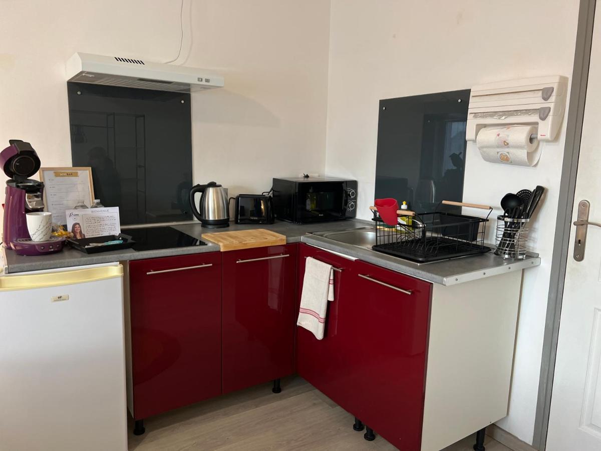 Yzeure L'Auberge De La Gare, Appartements Tout Confort, Proches Gare מראה חיצוני תמונה